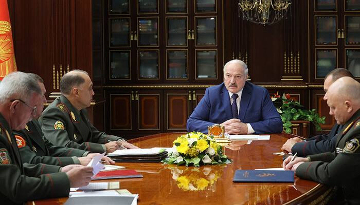 Лукашенко поручил силовикам закрыть границу