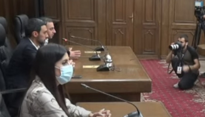 Ишхан Сагателян: Депутатам парламента, в том числе и оппозиционным, выплачены премии