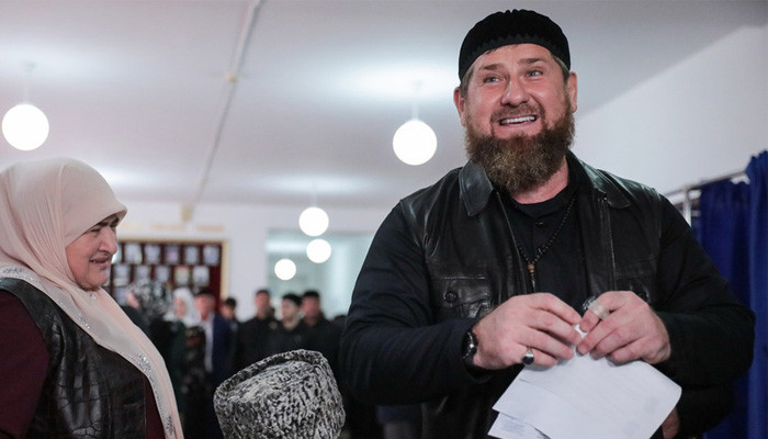 Кадыров лидирует на выборах главы Чечни с почти 100% голосов