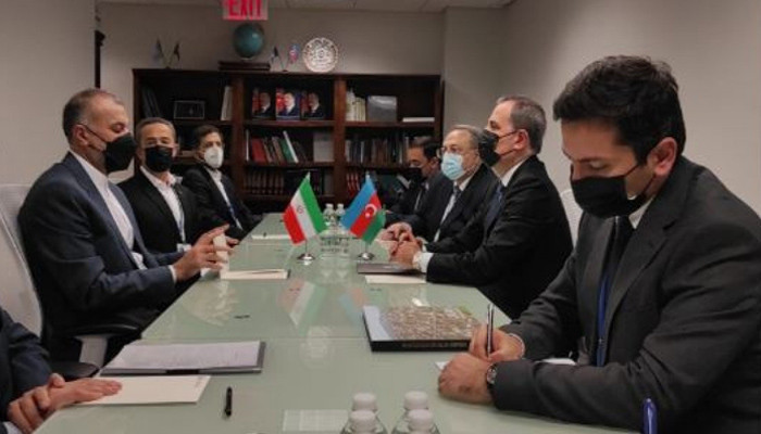 Байрамов встретился с министром иностранных дел Ирана