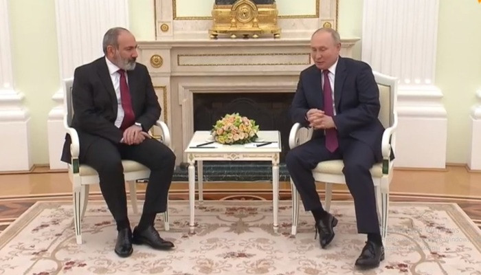 Путин предложил Пашиняну сверить часы перед саммитом СНГ