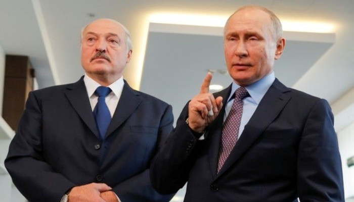 Путин и Лукашенко утвердили Военную доктрину Союзного государства и 28 программ