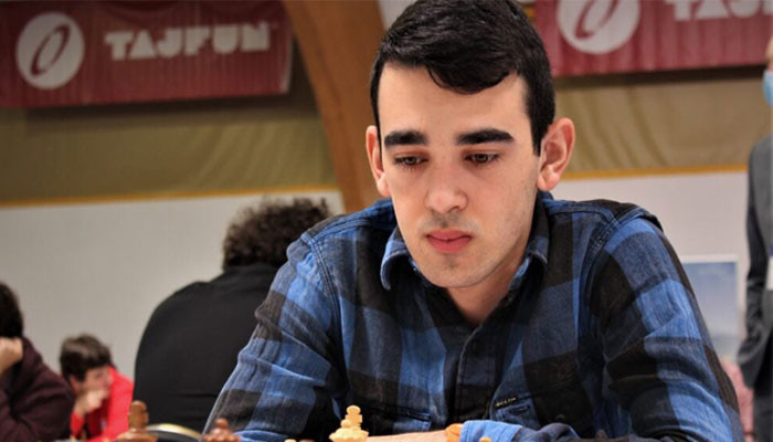 На ЧЕ по шахматам сборная Армении сыграла вничью с Азербайджаном