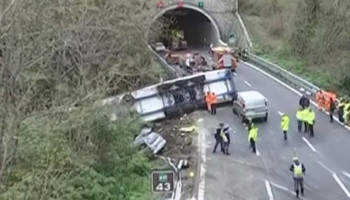 Flaming bus crash in Bulgaria kills 46, mostly N. Macedonian tourists
