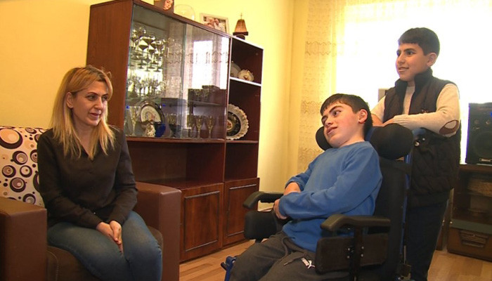 Микаел Варданян оказал финансовую помощь 464 детям с инвалидностью из Ширакской области