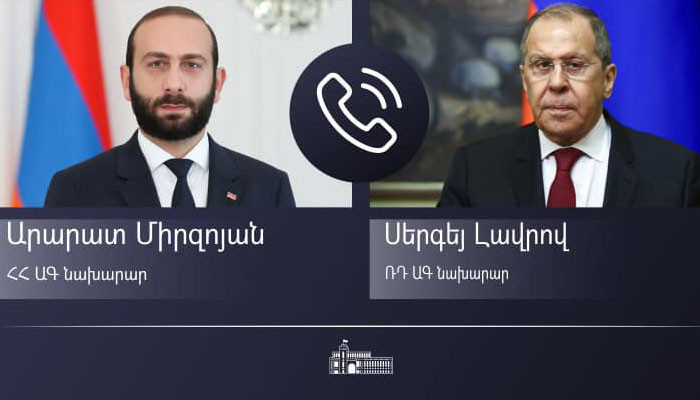 Лавров и глава МИД Армении обсудили реализацию договоренностей по Карабаху