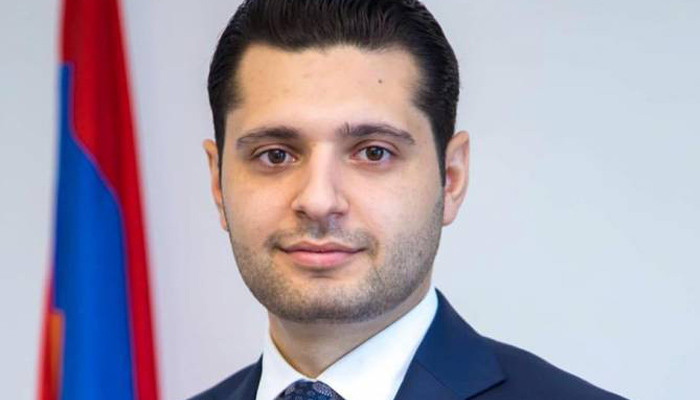 Указом президента Армении Амбарцум Матевосян назначен на должность вице-премьера