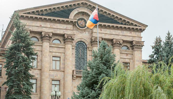 Парламент Армении принял проект госбюджета 2022 года