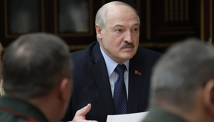 Лукашенко: У границ Беларуси идет наращивание военного контингента Украины
