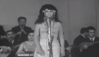 Ադրբեջանական ԽՍՀ ժողովրդական արտիստուհի Զեյնաբ Խանլարովան երգով գովաբանում է Երևանը