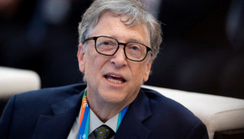 Билл Гейтс считает, что "омикрон" станет последней острой фазой пандемии