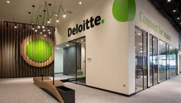 Deloitte тоже уходит из России