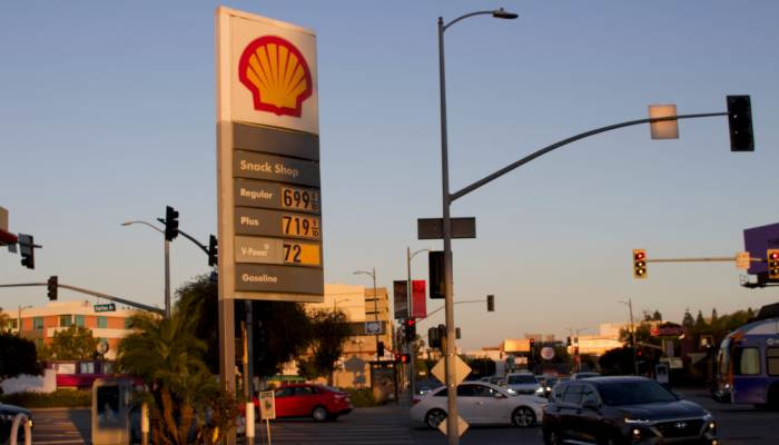 ABD’de benzin fiyatları rekor yüksek seviyede