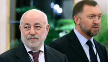 Australian government extends sanctions to Russian oligarchs Oleg Deripaska and Viktor Vekselberg