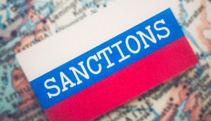 U.S. announces new Russian sanctions, plans to admit thousands of Ukrainian refugees
