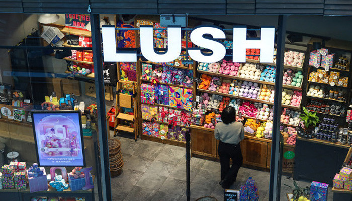 Владелец Lush закроет треть магазинов и уволит 200 сотрудников