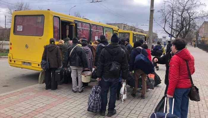Российские военные расстреляли эвакуационные автобусы в Харьковской области: есть жертвы