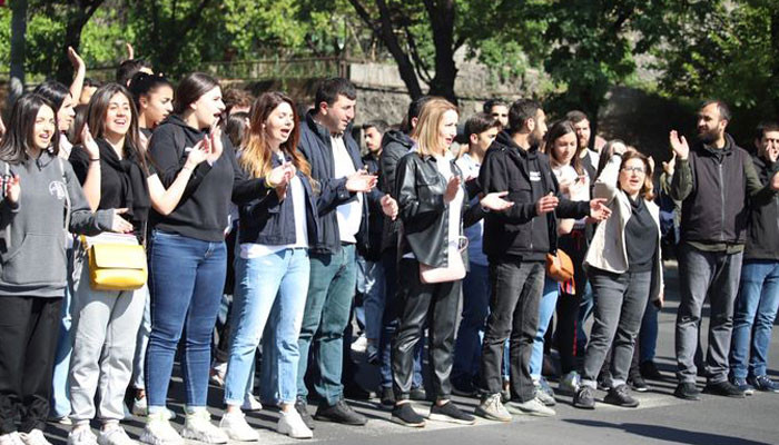 «Երևանում մի քանի տասնյակ փողոցներ փակ են». Իշխան Սաղաթելյան