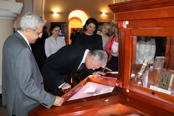 Լիտվայի նախագահը ծանոթացել է հայ միջնադարյան մատենագրությանը