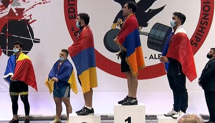Давид Ованнисян стал чемпионом, Ара Аганян - вице-чемпионом Европы по тяжелой атлетике