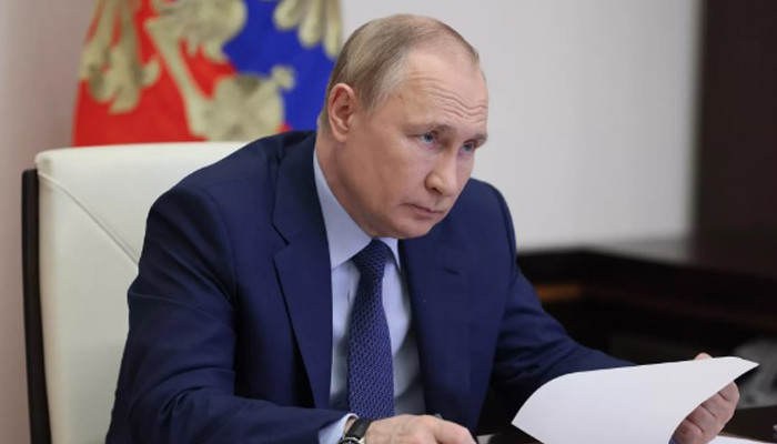 Путин: Что такое суверенитет и колония?