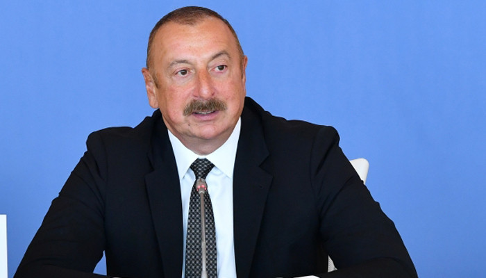 Алиев заявил, что Армения отказывается от трехсторонней встречи в Грузии