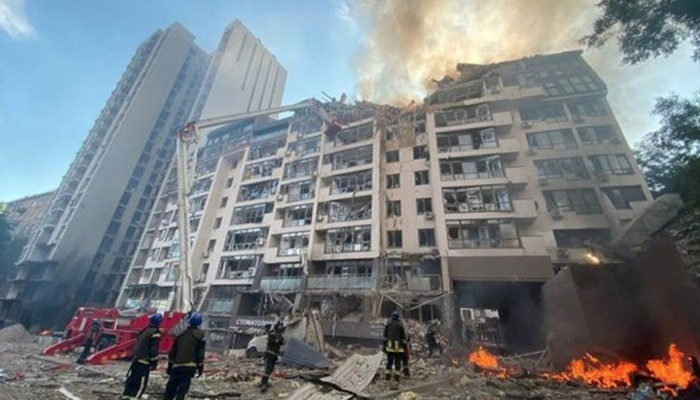 Attack on Kyiv: a rocket hit a nine-story building