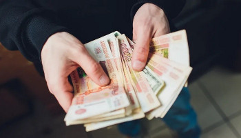 Россиянам разрешат переводить больше денег за границу