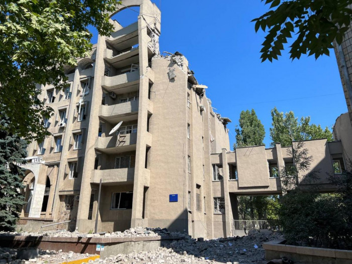 There were photos and videos of the Makarov University destroyed in Nikolaev