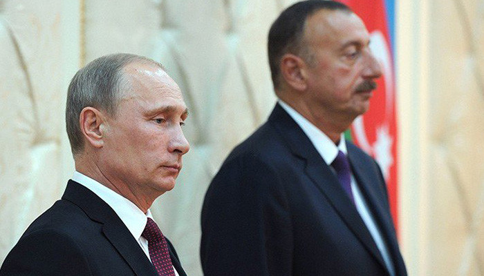 Путин и Алиев переговорили по телефону