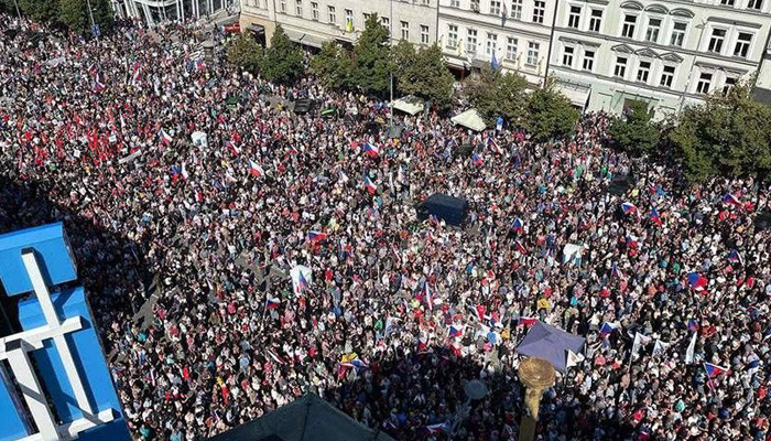 В Праге 70 тыс. человек вышли на антиправительственный митинг