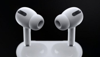 Bloomberg: Apple представит наушники AirPods Pro 2 вместе с iPhone 14