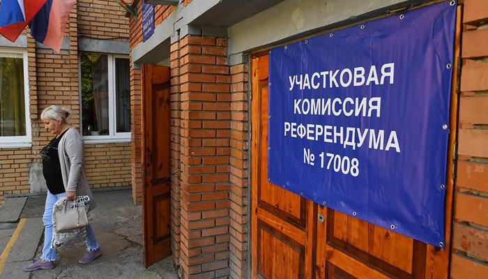 В Донбассе, Запорожской и Херсонской области начались референдумы