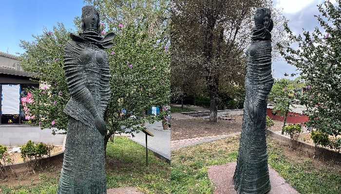 Ղարաբաղցի կնոջ արգելված քանդակը՝ Երևանում