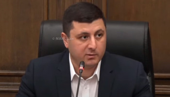 Тигран Абрамян: То начальник Генштаба выступает с удивительными заявлениями, то его заместитель