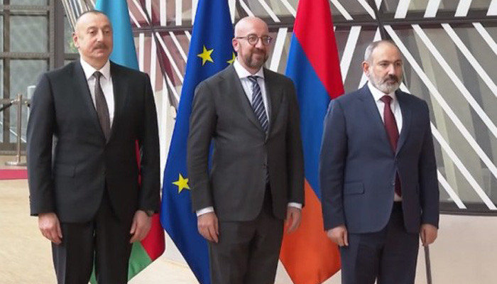 Ильхам Алиев: Баку поддерживает брюссельский формат переговоров с Ереваном