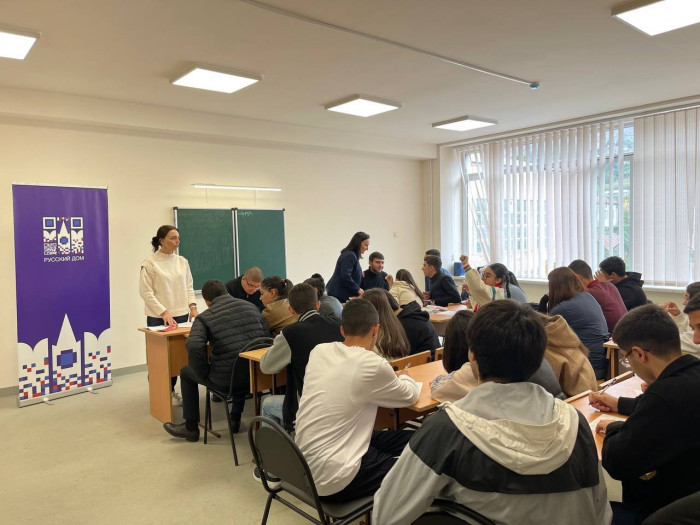 Россотрудничество реализует гуманитарно-образовательную программу в армянских школах приграничья