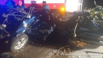 ДТП на трассе Ереван-Севан: водитель и пассажир погибли на месте