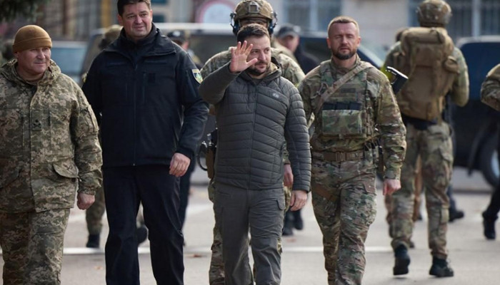 Visiting liberated Kherson, Zelensky sees ‘beginning of the end of the war’