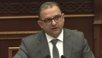 Министр финансов Армении: В 2023 году повысится зарплата государственных служащих