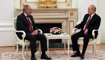 Путин и Пашинян начали двустороннюю встречу в Ереване