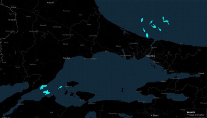 Bloomberg: 18 млн баррелей нефти находится на танкерах у берегов Турции