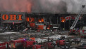 Fire erupts in mega mall Khimki in suburbs of Moscow