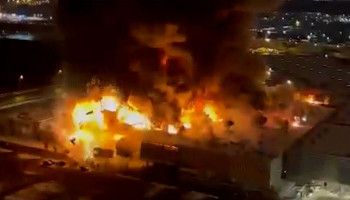 Момент взрыва в гипермаркете подмосковного ТЦ «Мега Химки» сняли с высоты