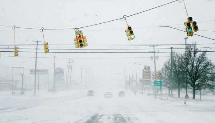 Снежная буря в США и Канаде: десятки погибших, сотни тысяч без электричества