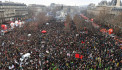 Fransa'da emeklilik reformu protestolarına 1 milyondan fazla kişi katıldı