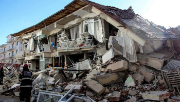 Жертвами землетрясения в Турции и Сирии стали почти 200 человек