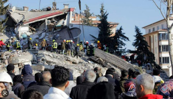 Число погибших в результате землетрясения в Турции возросло до 12 391