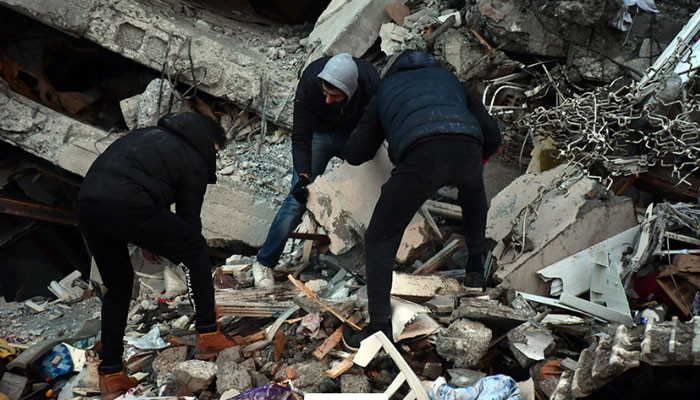 В Турции и Сирии число погибших при землетрясении превысило 23 700