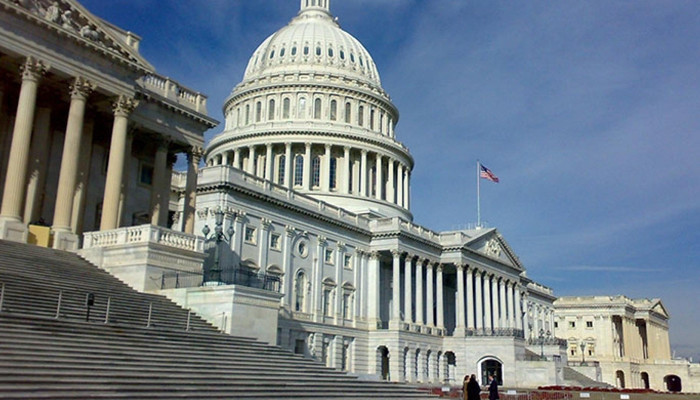 В Конгрессе США заявили, что продолжат оказывать помощь Киеву